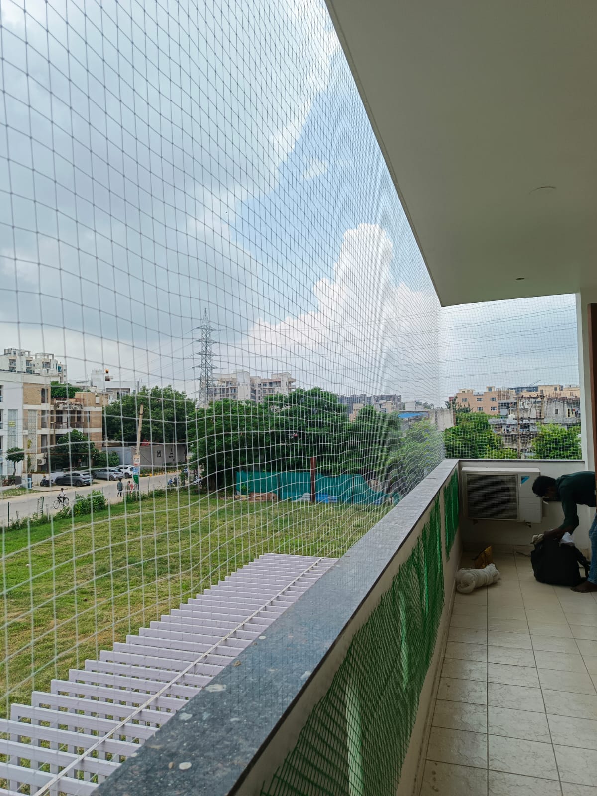 Window invisible safety grill